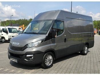 Fourgon utilitaire, Utilitaire double cabine — IVECO Daily 35S18