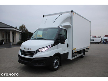 Fourgon grand volume Iveco Daily